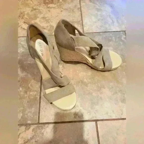 indigo rd Shoes - NWOT Indigo Rd women's wedge strappy sandals, sz 7.5, beige, $13